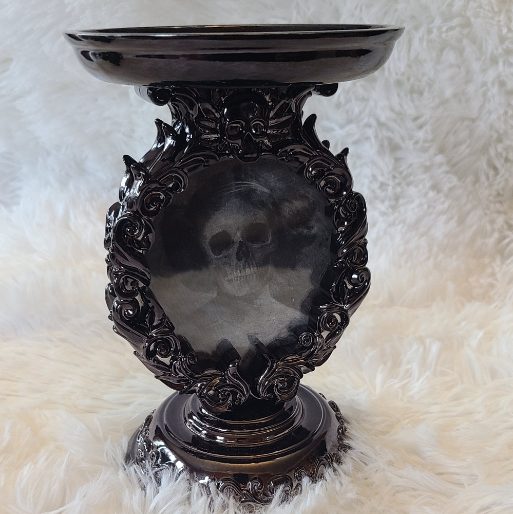 Bath & Body Works Holographic Potrait Frame Candle Holder - Picture 5 of 5